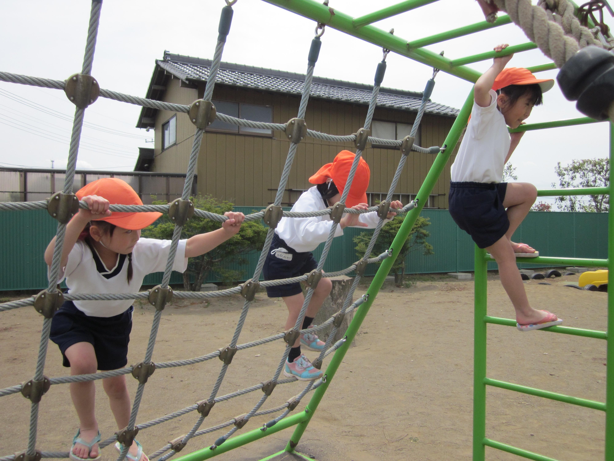 ５月の様子『きりん・うさぎ・りす』